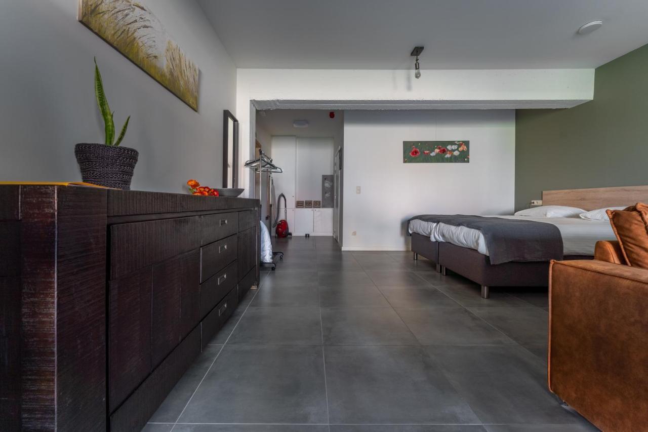 Appartamento De Hoog Velden 11 NeerNeerpelt Esterno foto